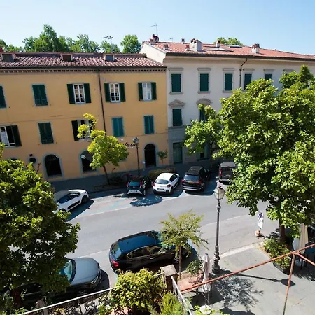 Casa Monique, A Smart Designed Sweet Air Conditioned Inside The Walls Of * Lucca
